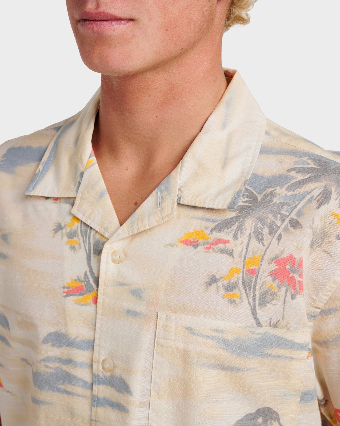 Quick Silver Tropical Surf Casual Short Sleeve Shirt - Birch