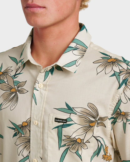Quick Silver Costal Flora Classic Short Sleeve Shirt - Moonstruck