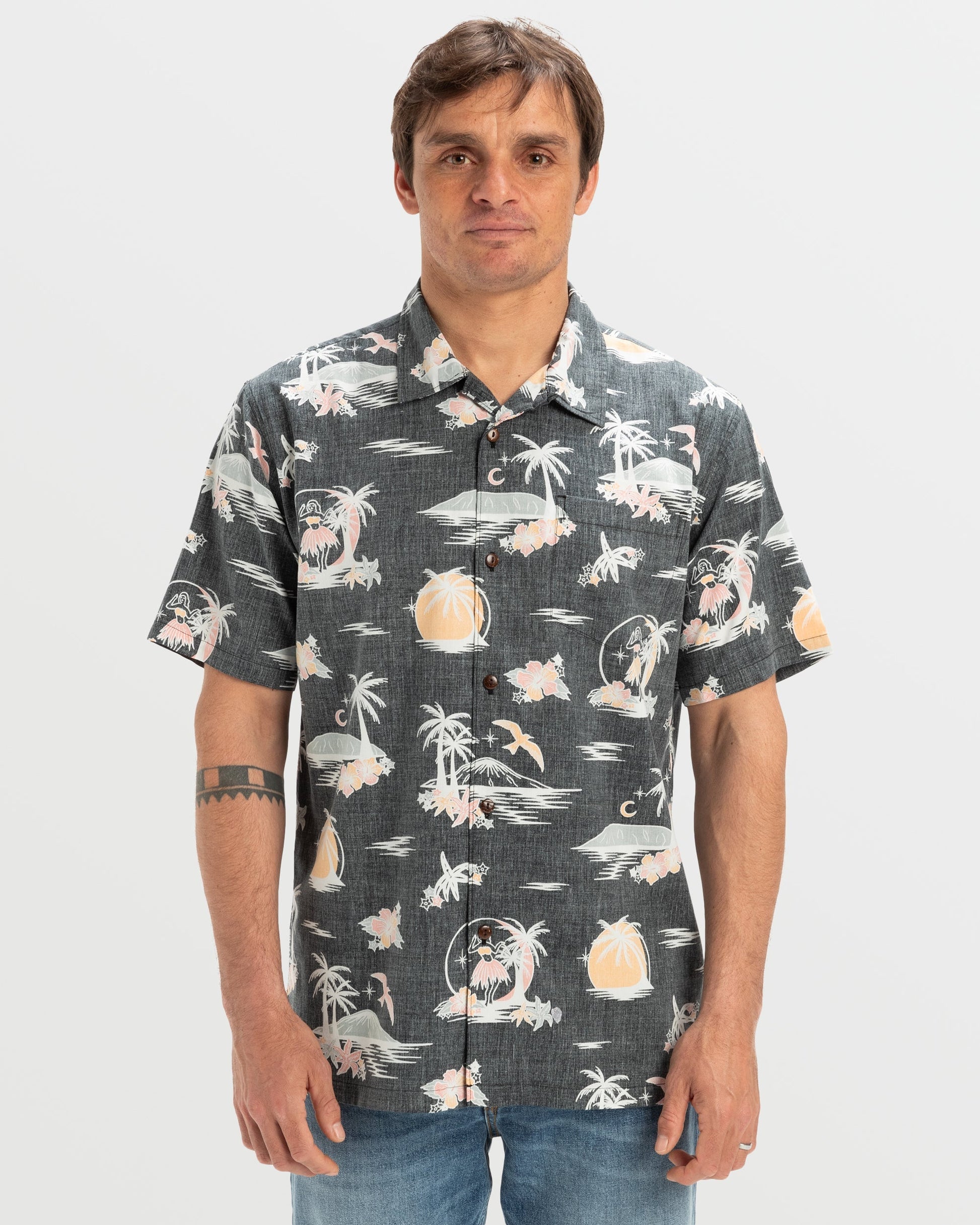 Quick Silver DNA Destination Island Short Sleeve Shirt - Black