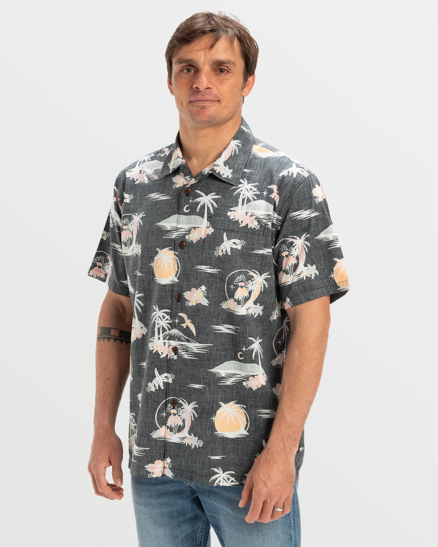 Quick Silver DNA Destination Island Short Sleeve Shirt - Black