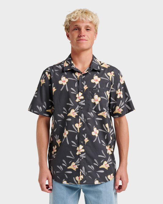 Quick Silver Kaneohe Classic Short Sleeve Shirt - Phantom