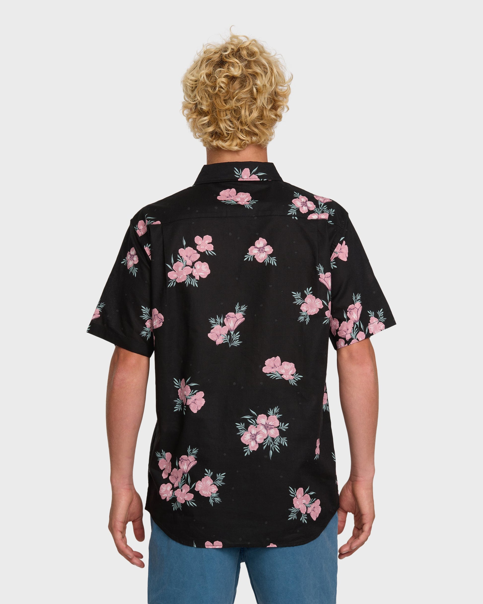 Quick Silver Habitats Classic Short Sleeve Shirt - Black
