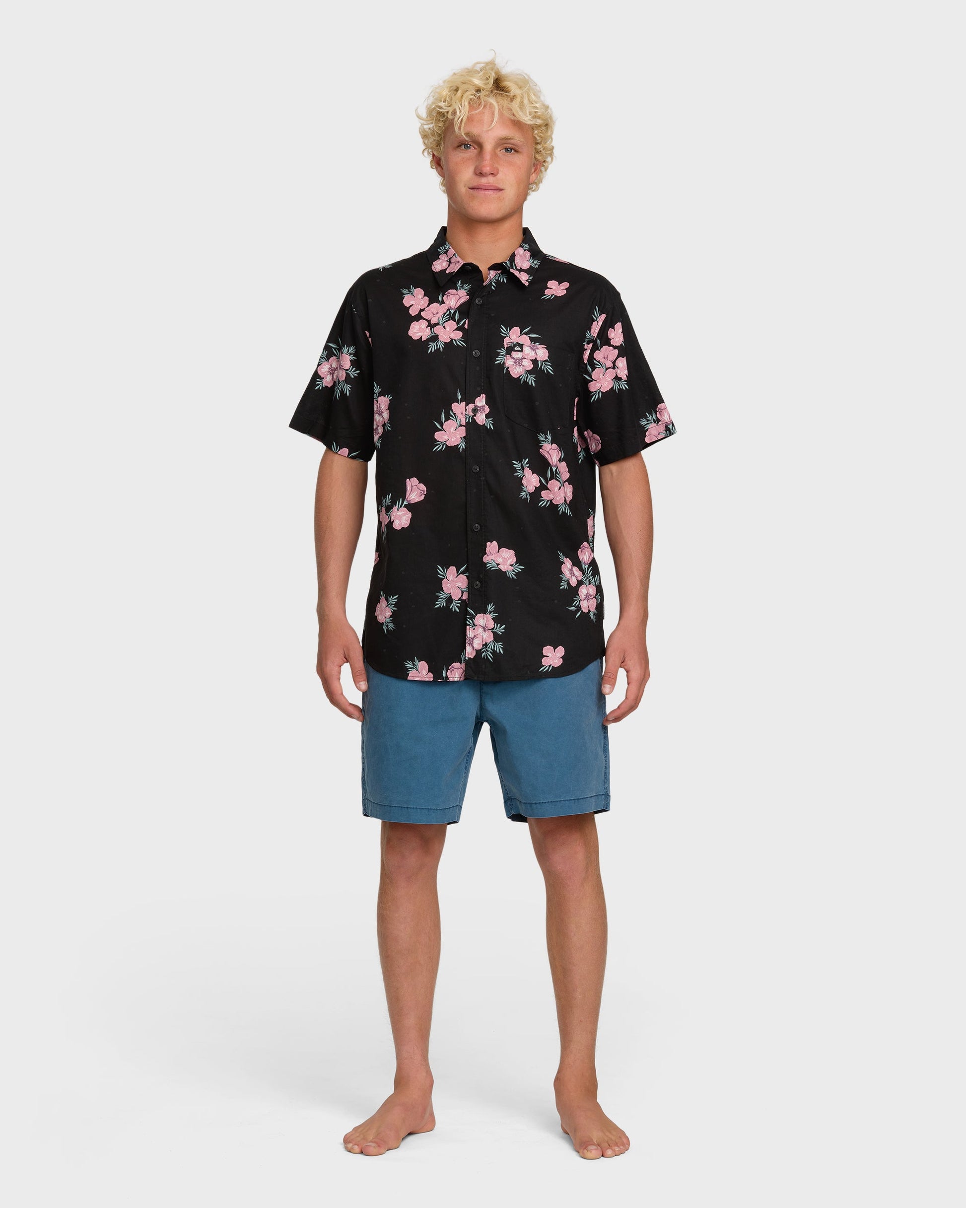 Quick Silver Habitats Classic Short Sleeve Shirt - Black