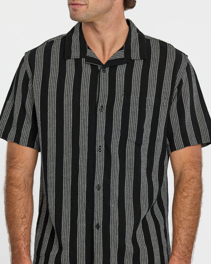 Quick Silver Nightfall Island Short Sleeve Shirt - Black
