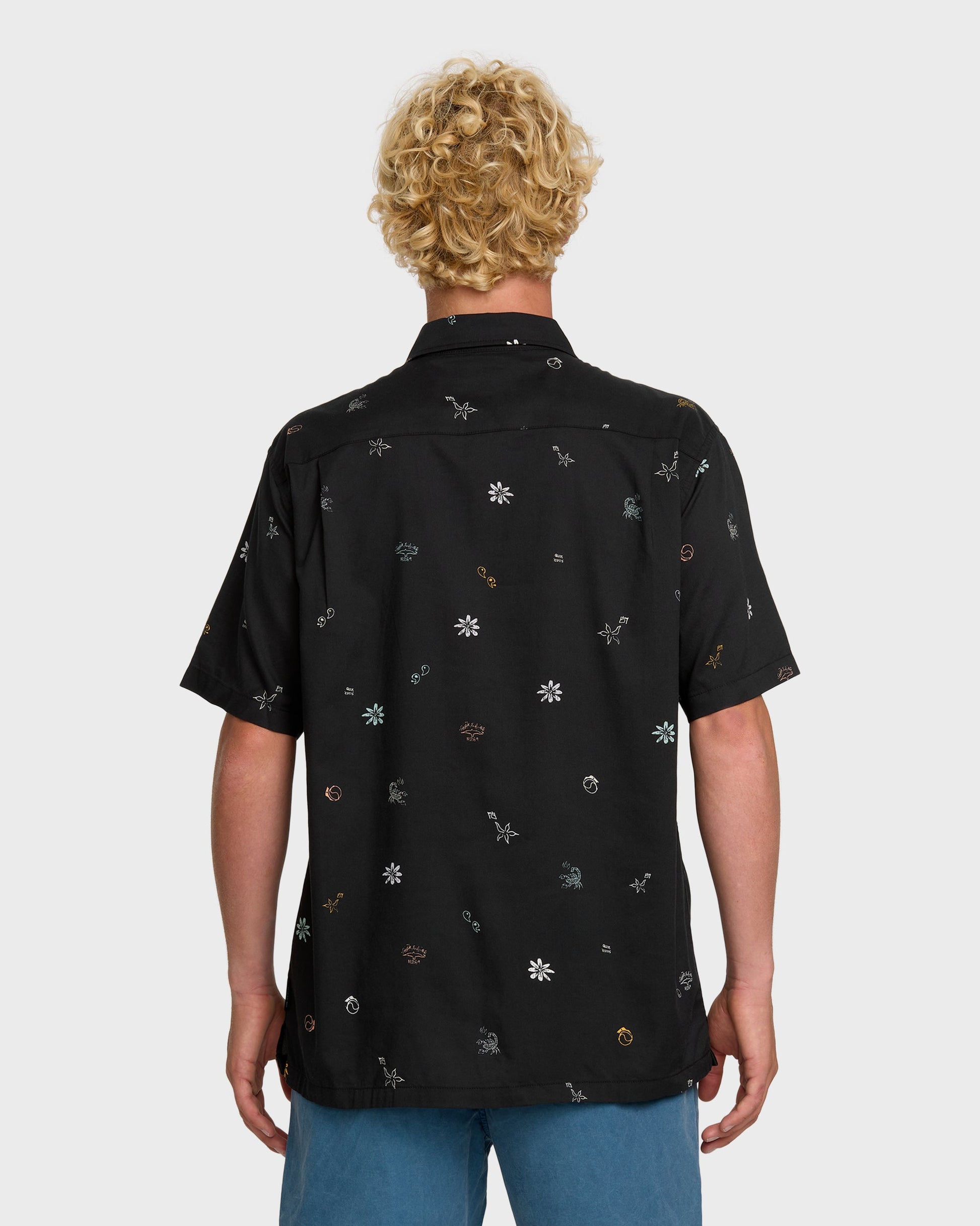Quick Silver Beach Club Classic Short Sleeve Shirt - Black