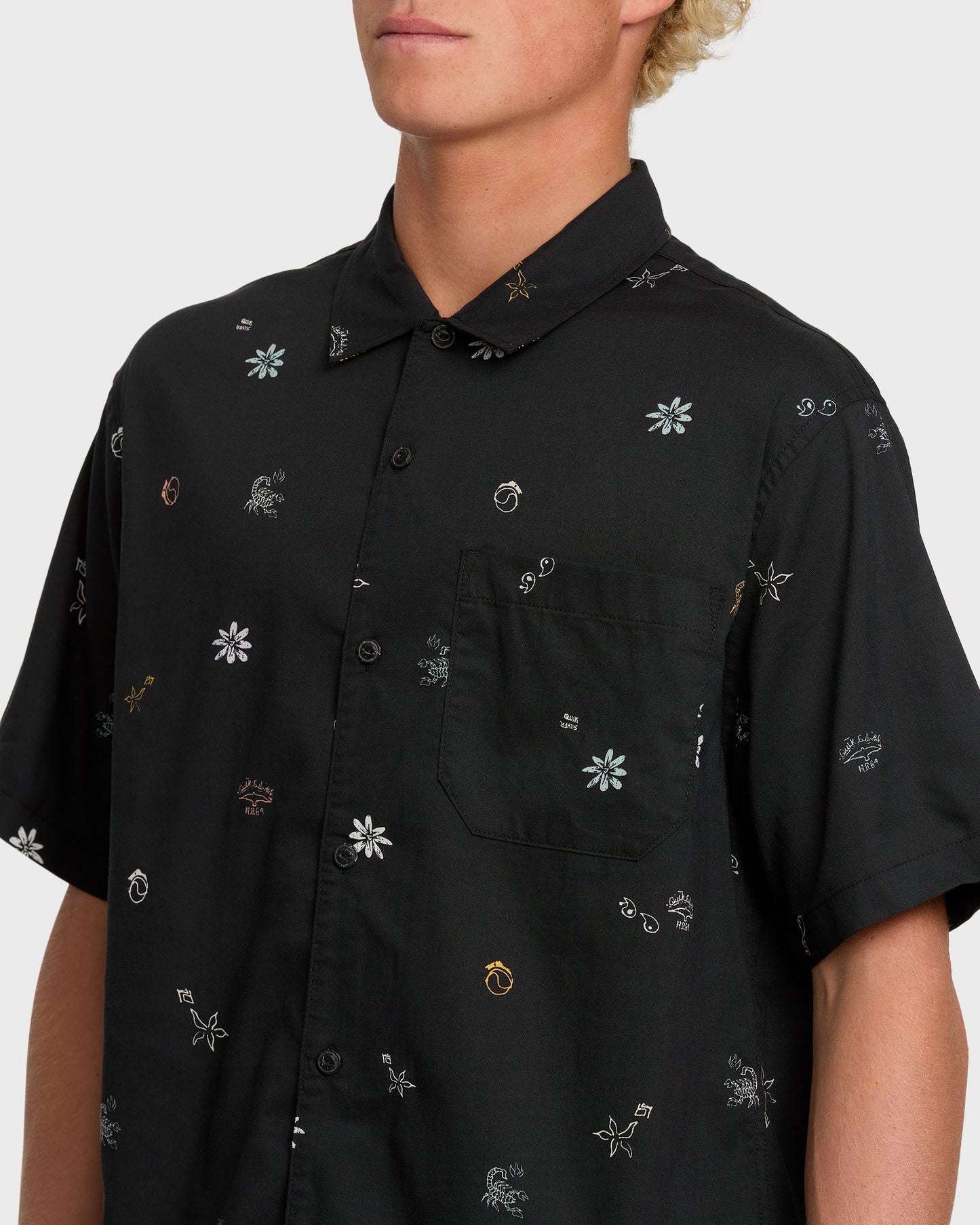 Quick Silver Beach Club Classic Short Sleeve Shirt - Black