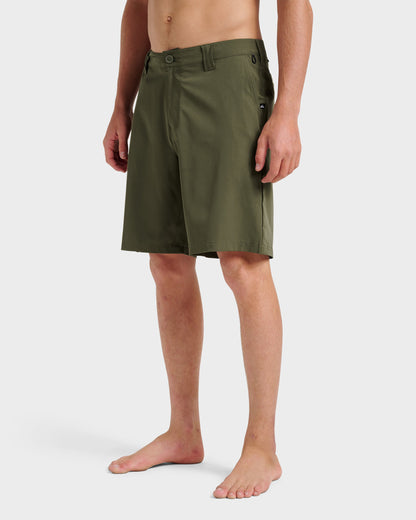 Quick Silver Union Amphibian 20" Hybrid Shorts - Grape Leaf