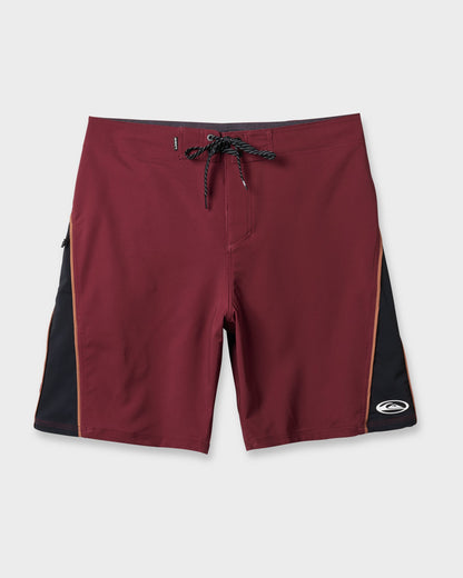 Quick Silver Surfsilk Gravity 21" Boardshorts - Biking Red