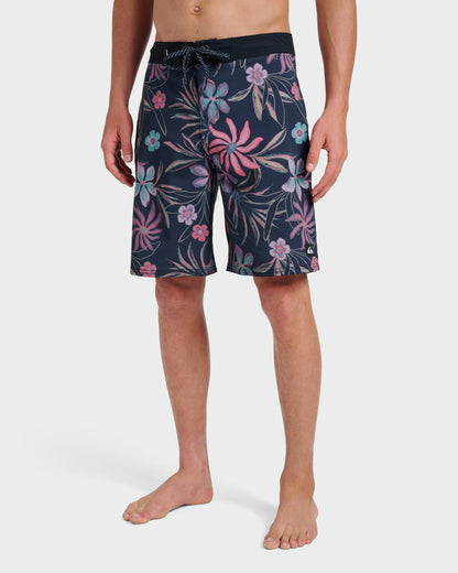 Quick Silver Highline Straight Leg 19" Boardshorts - Total Eclipse