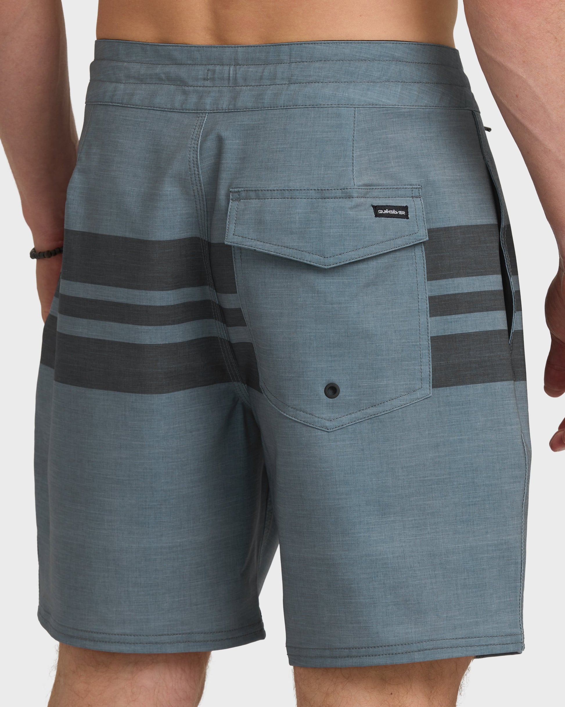 Quick Silver Surfsilk Street Trunk 18" Boardshorts - Black