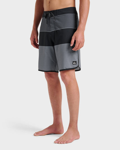 Quick Silver Surfsilk Tijuana 19" Boardshorts - Black