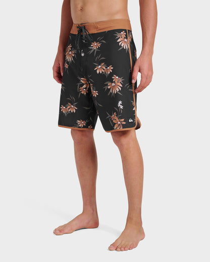 Quick Silver Surfsilk Costal Flora 19" Boardshorts - Black